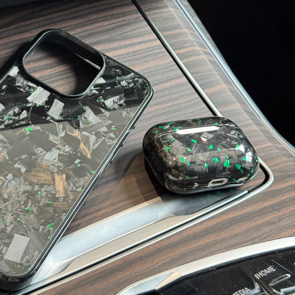 Forged Carbon Case with Green Flakes for AirPods