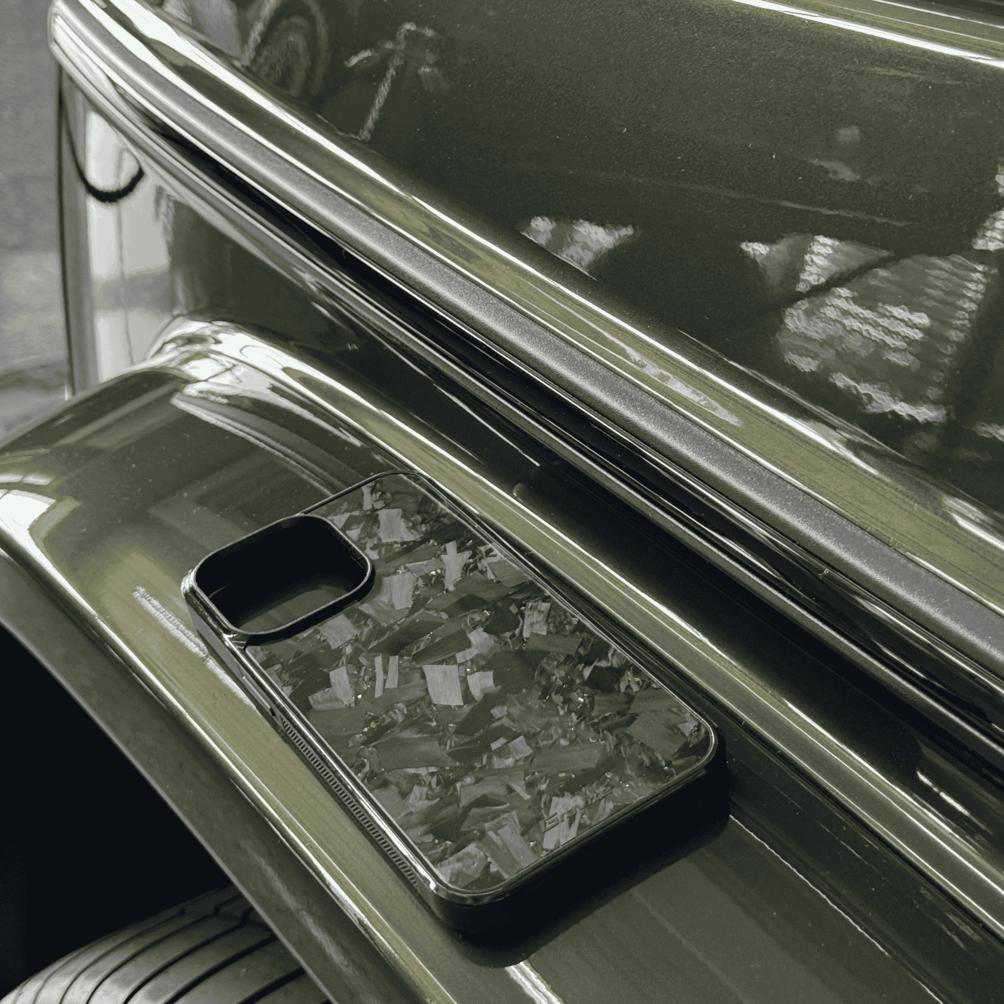 Forged Carbon Case with Green Flakes for iPhone