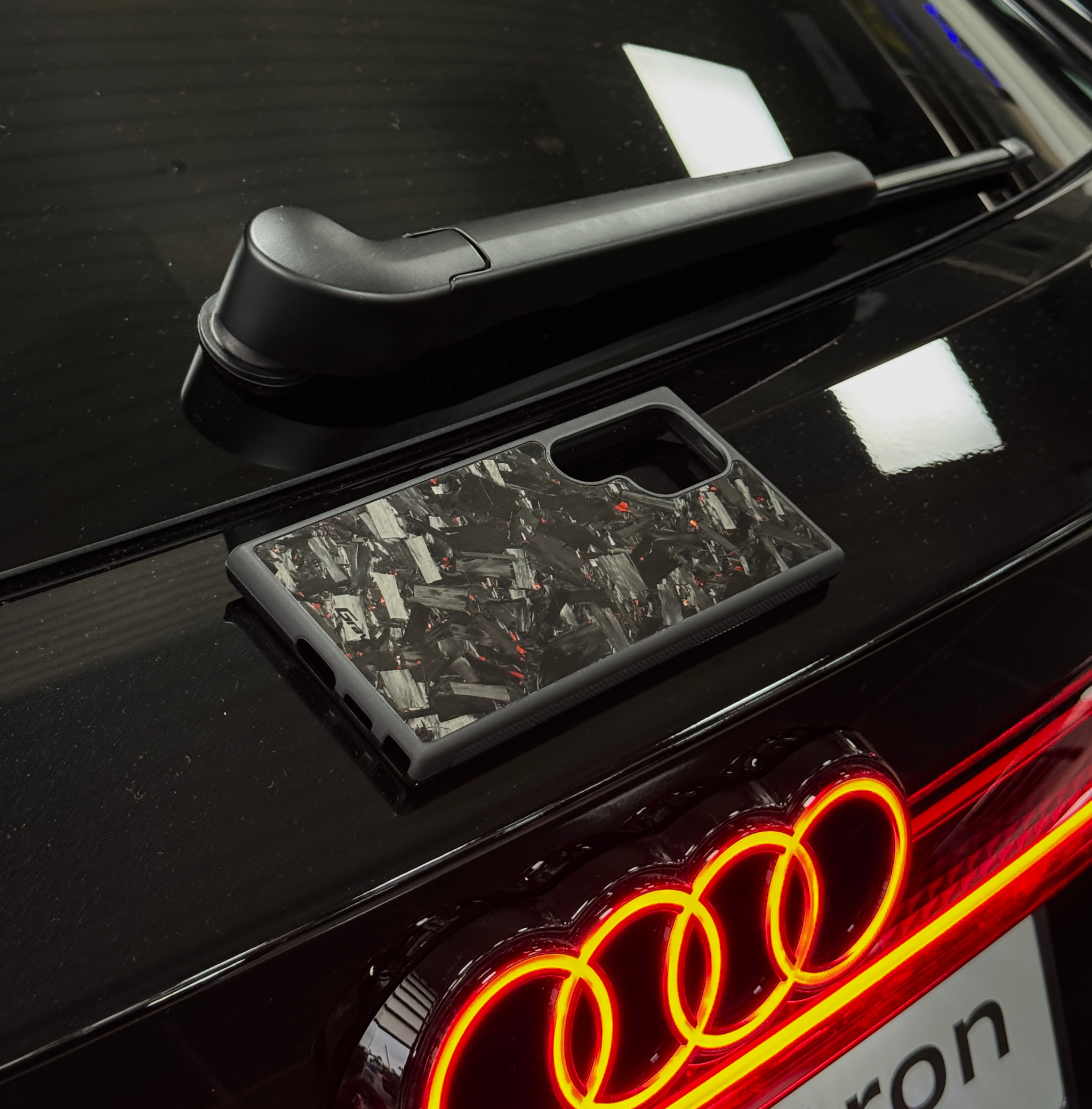 Forged Carbon Case with Red Flakes for Samsung